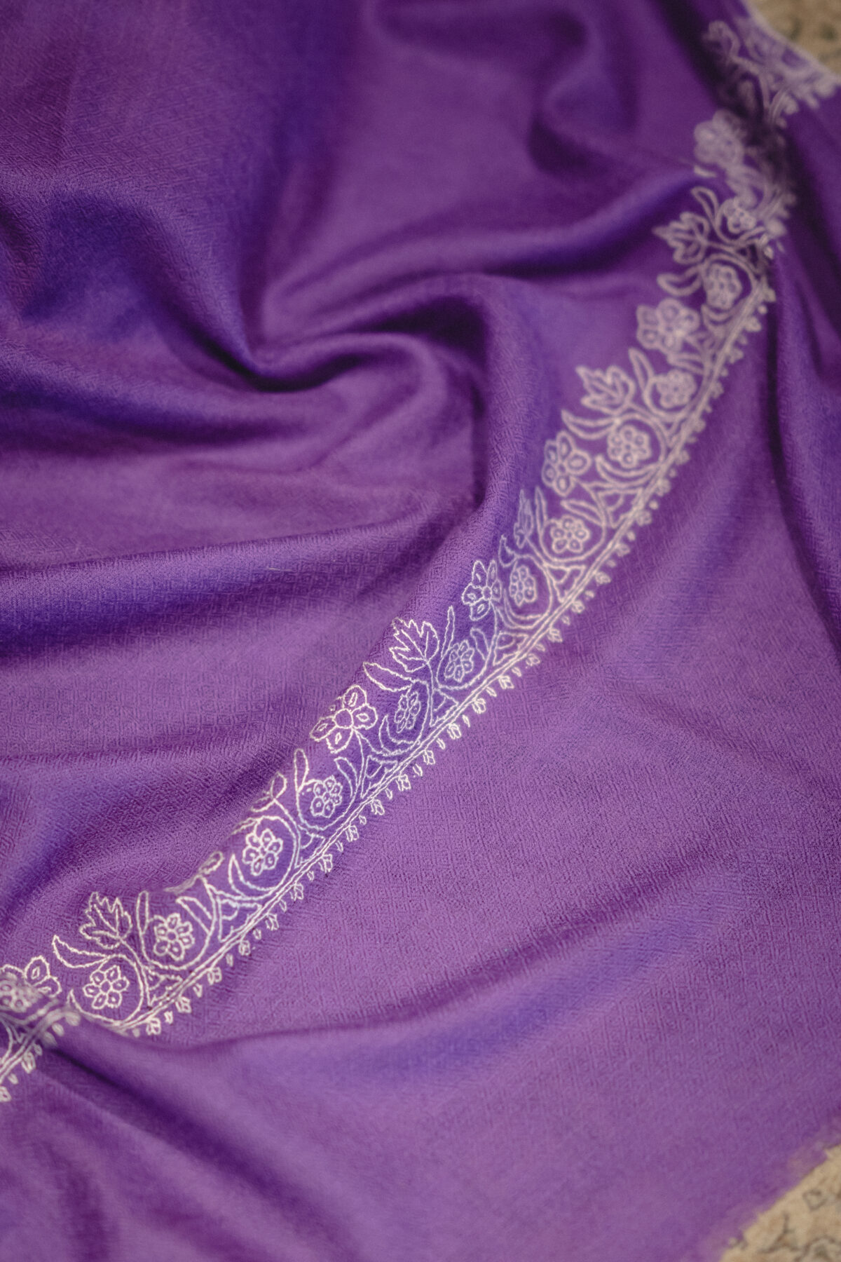 Pashmina Scarf in Purple hue with border hand embroidery