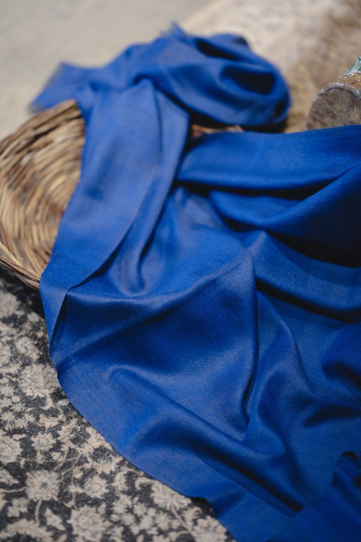 Pashmina scarf in plain color blue. Handwoven Ladakh Pashmina