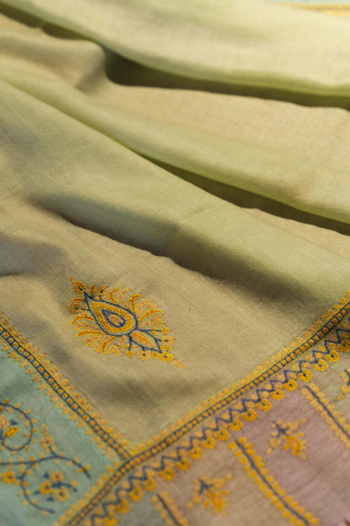 Patchwork Pashmina Kashmiri Shawl light green